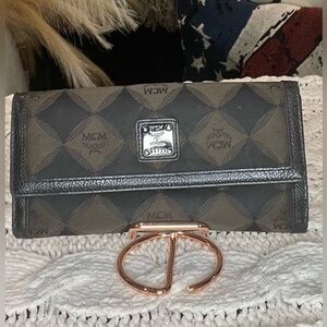 MCM LONG WALLET